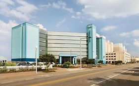 Surfbreak Virginia Beach Oceanfront, An Ascend Collection Hotel